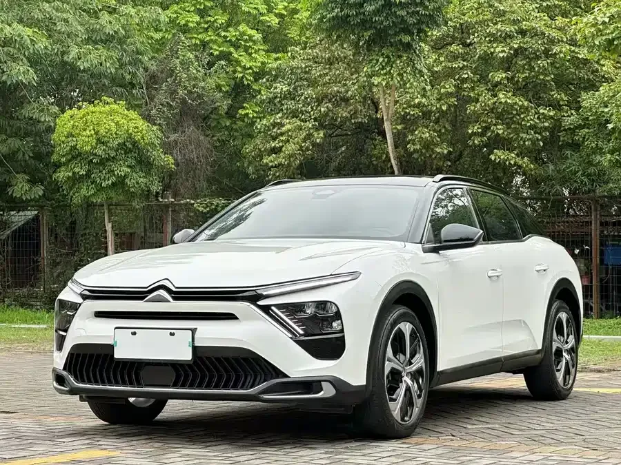 Citroen Versailles C5 X 2022
