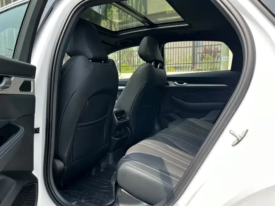 Geely Xingrui Xingrui 2026 Dongfang Yao 1.5TD Kunlun Edition 2026 — миниатюра 2