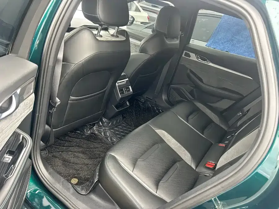 Geely Xingrui Xingrui 2023 2.0TD only available in green version 2022 — миниатюра 3