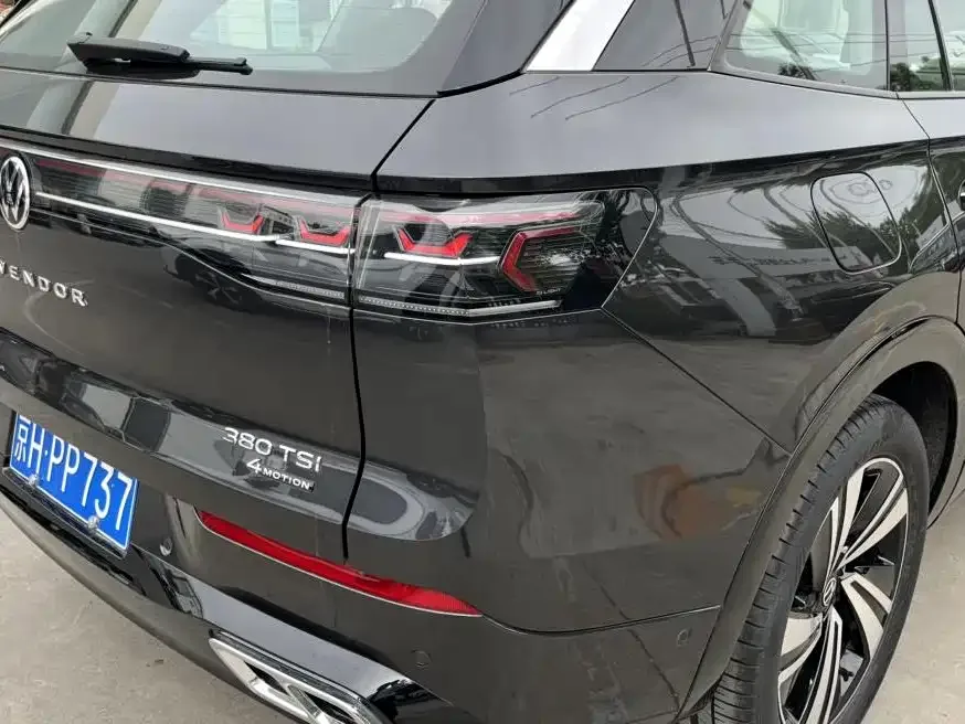Volkswagen Tavendor 2023 Lanxun 380TSI 4WD R-Line Touring Edition 2023 — миниатюра 3