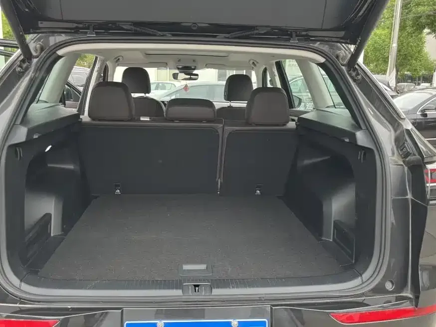 Volkswagen Tavendor 2023 Lanxun 380TSI 4WD R-Line Touring Edition 2023 — миниатюра 5