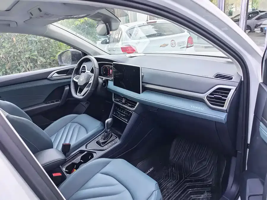 Volkswagen Tiguan (Tharu) Tuyue 2024 300TSI 2WD Moon Edition 2024 — миниатюра 2