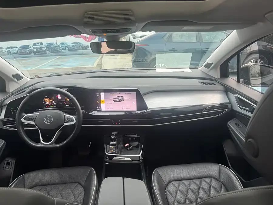 Volkswagen Talagon 2024 Range Rover 530TSI AWD Flagship Pro 6-Seater 2025 — миниатюра 3