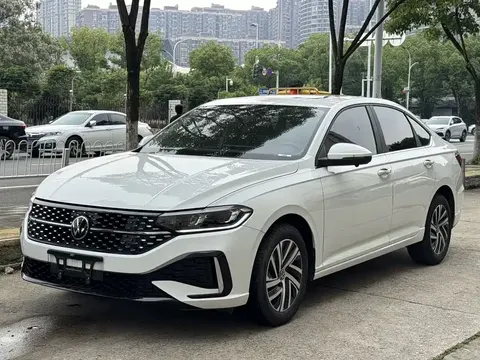 Volkswagen Lavida 2025 buy in Moscow