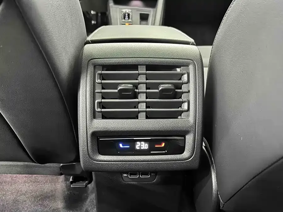 Volkswagen Golf Golf 2023 facelift 280TSI DSG R-Line 2023 — миниатюра 3