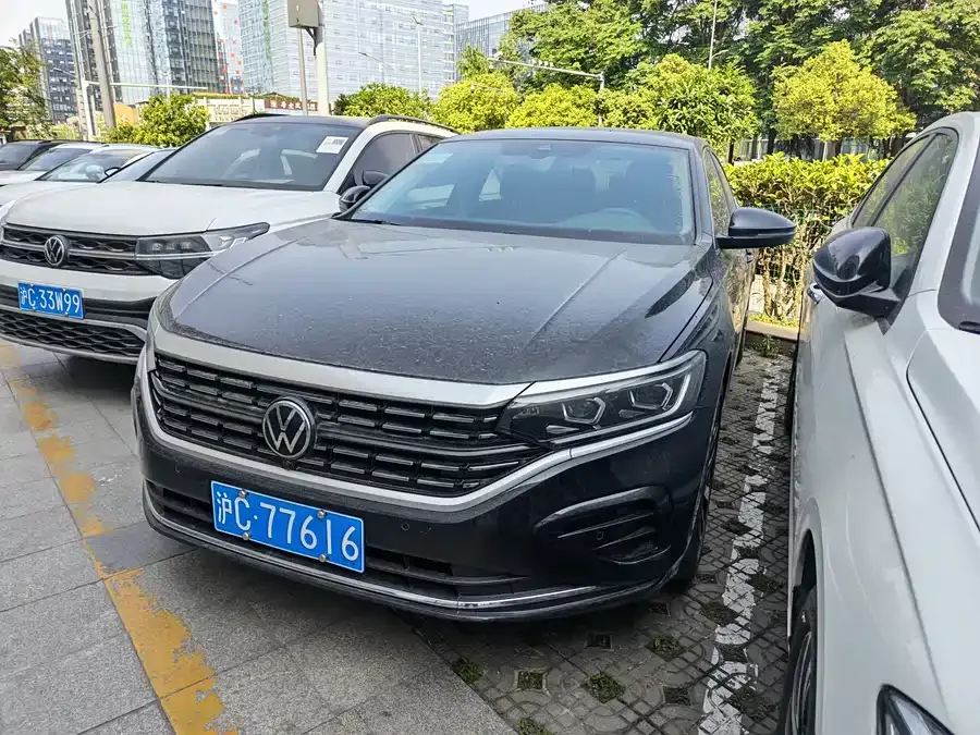 Volkswagen Passat 2025
