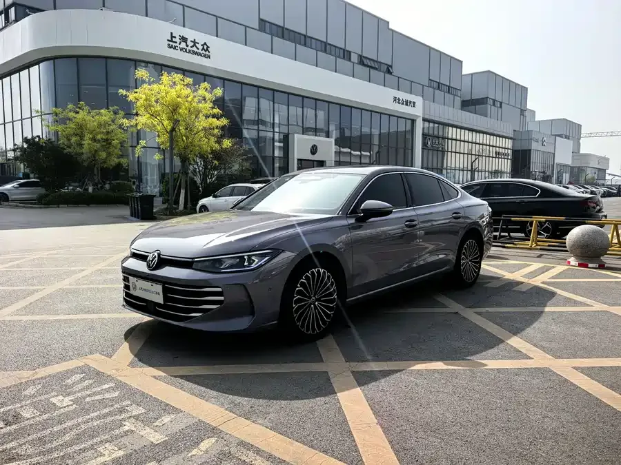 Volkswagen Passat 2025