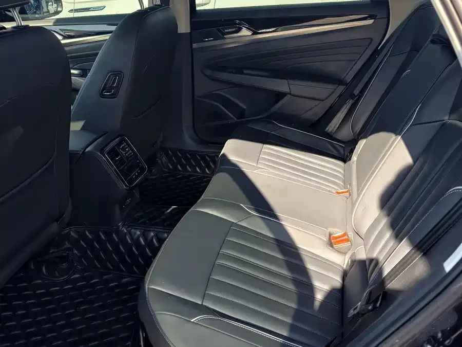 Volkswagen Passat Passat 2023 330TSI Elite Edition 2023 — миниатюра 3