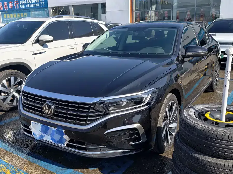 Volkswagen Passat Passat 2023 330TSI Elite Edition 2023 — фото 1, купить с доставкой в Москву