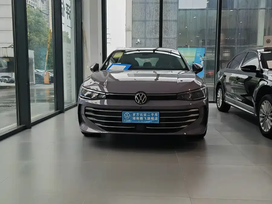 Volkswagen Passat 2024
