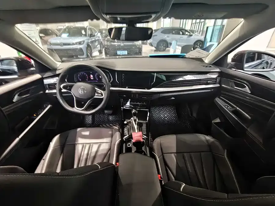 Volkswagen Passat Passat 2024 330TSI Elite Edition 2024 — миниатюра 2
