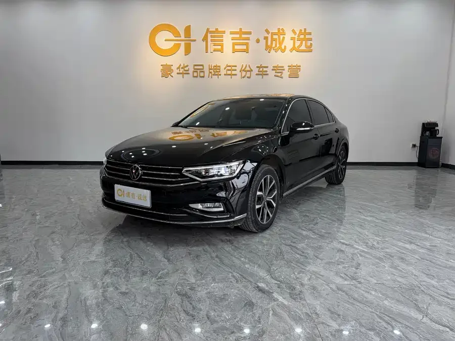 Volkswagen Magotan Magotan 2020 330TSI DSG Leading Edition 2023 — фото 1, купить с доставкой в Москву
