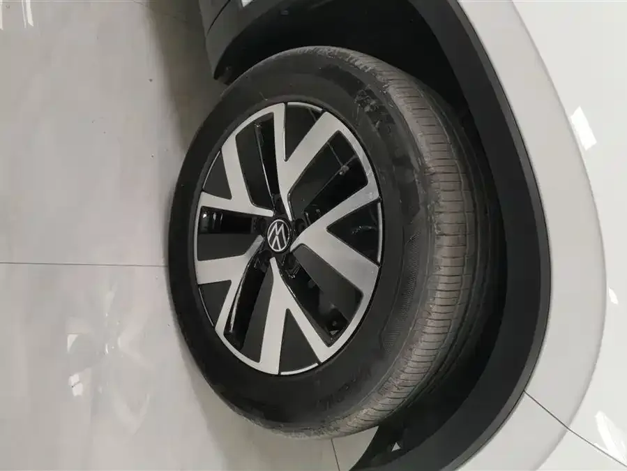 Volkswagen Tayron Tanyue 2023 330TSI 2WD Luxury Plus Advanced Edition 2023 — миниатюра 5
