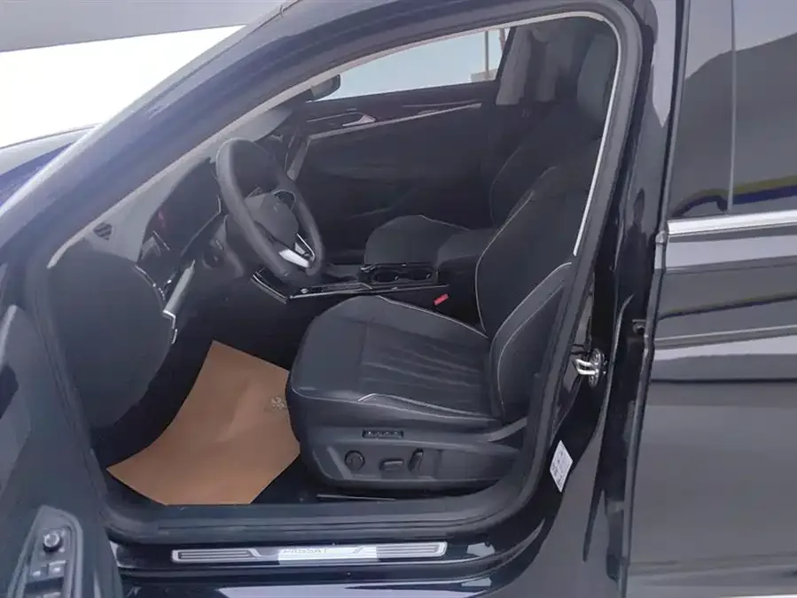 Volkswagen Passat Passat 2024 380TSI Elite Edition 2024 — миниатюра 3