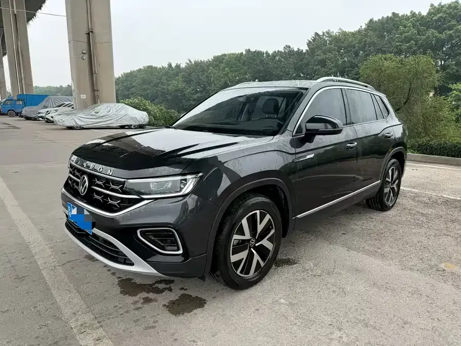 Volkswagen Tayron Tanyue 2023 300TSI 2WD Luxury Plus Advanced Edition 2023 — фото 1, купить с доставкой в Москву