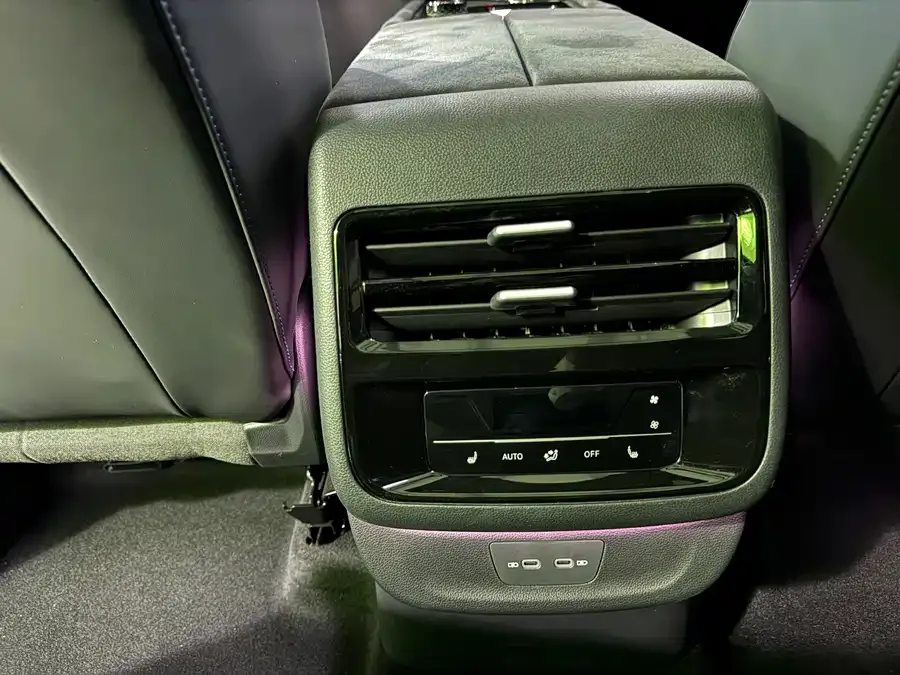 Volkswagen Teramont 2025 Touron Pro 450TSI 4WD Summit Edition 2025 — миниатюра 5