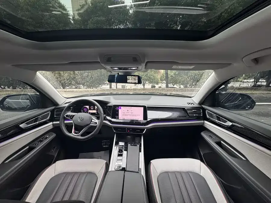 Volkswagen Teramont 2025 Touron Touron X 380TSI 4WD Outstanding Edition 2025 — миниатюра 5