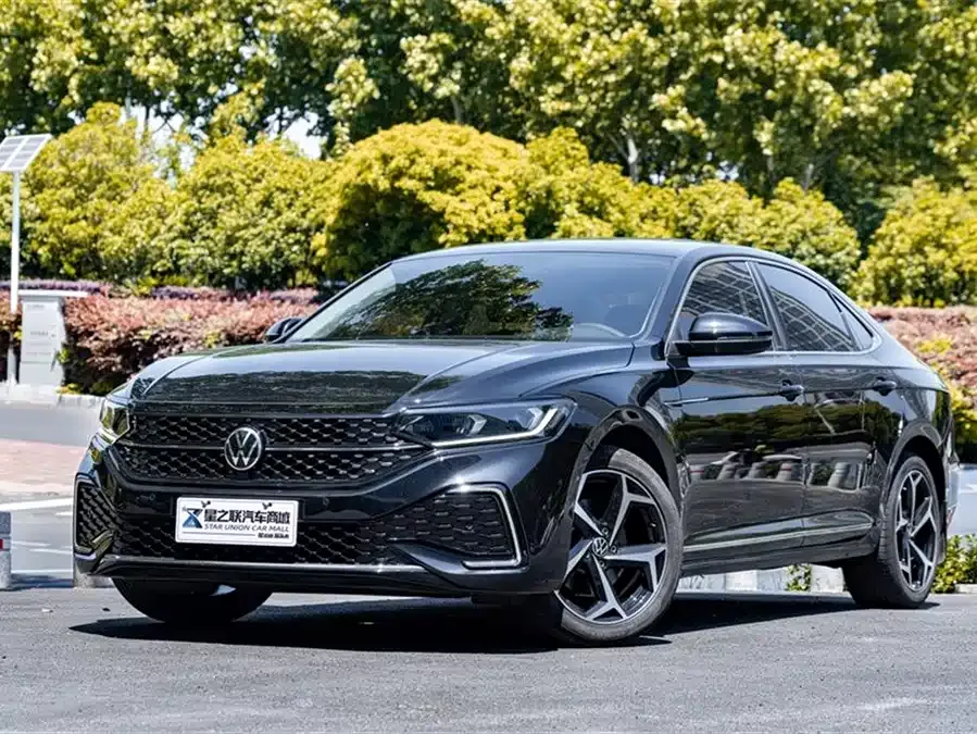 Volkswagen Passat Passat 2023 330TSI Star Elite Edition 2022 — фото 1, купить с доставкой в Москву