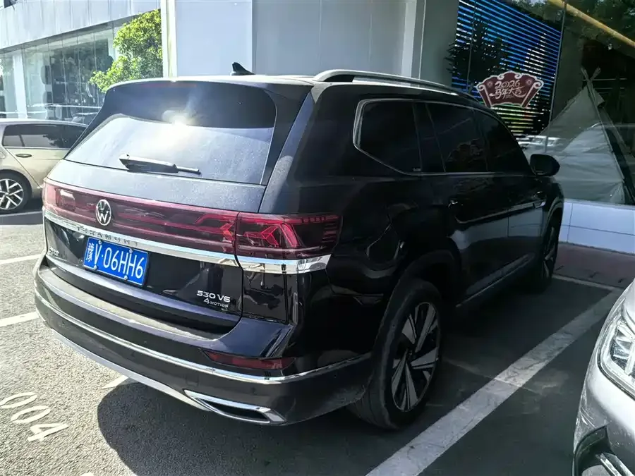 Volkswagen Teramont 2022 Touron 380TSI 4WD Luxury Edition 2023 — миниатюра 3