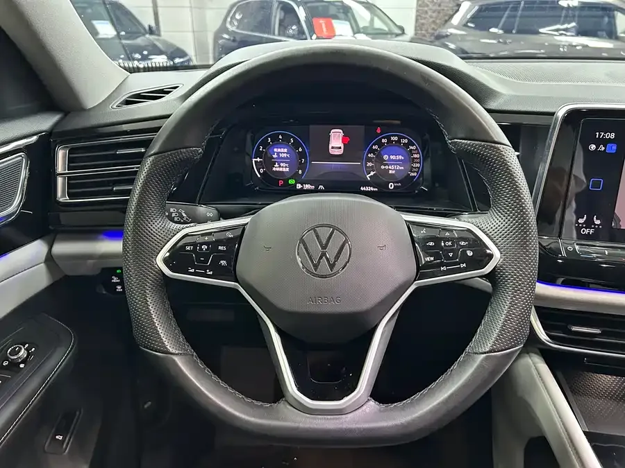 Volkswagen Teramont 2022 Touron 380TSI 4WD Luxury Edition 2022 — миниатюра 5