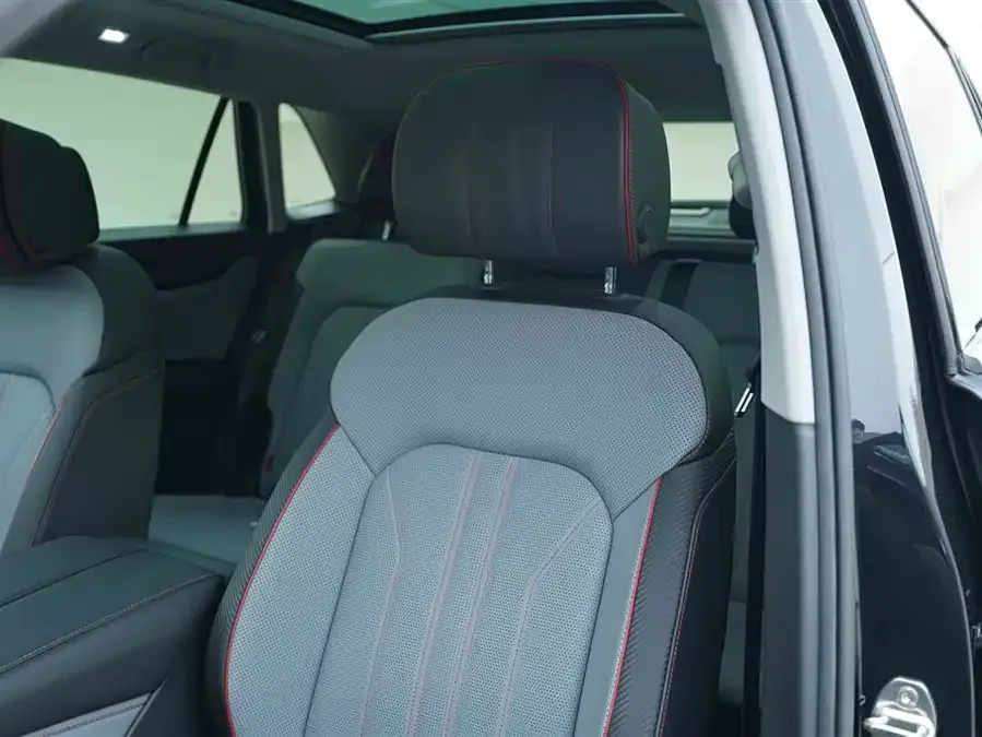 Volkswagen Teramont 2024 Touron Touron X 380TSI 4WD Luxury Edition 2024 — миниатюра 4