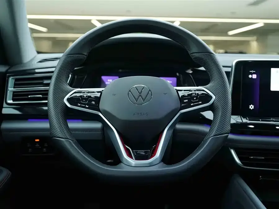 Volkswagen Teramont 2024 Touron Touron X 380TSI 4WD Luxury Edition 2024 — миниатюра 5