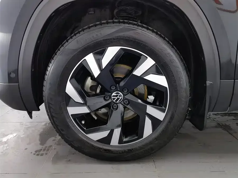 Volkswagen Teramont 2021 Touron 380TSI 4WD Luxury Edition 2022 — миниатюра 5