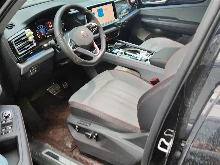 Volkswagen Teramont 2024 Touron Touron X 380TSI 4WD Luxury Edition 2024 — миниатюра 3