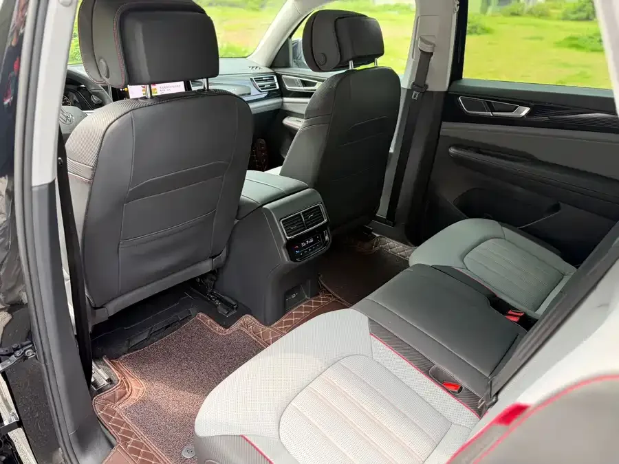 Volkswagen Teramont 2024 Touron Touron X 380TSI 4WD Luxury Edition 2024 — миниатюра 3