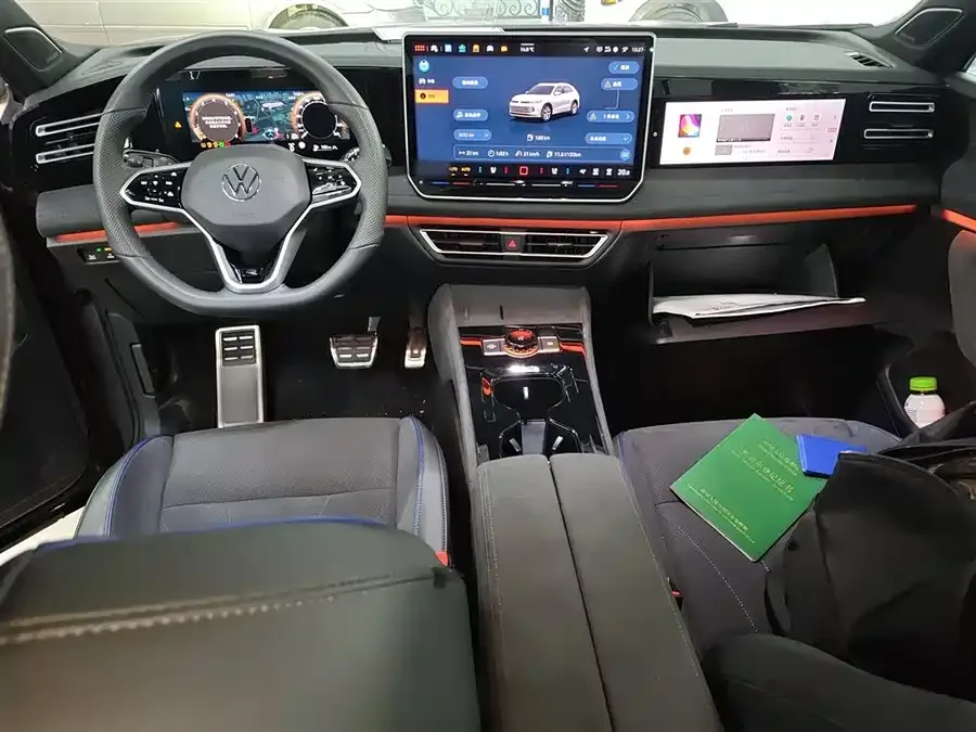 Volkswagen Tiguan L Tiguan L 2024 Pro 330TSI 2WD R-Line Premium Edition 2026 — миниатюра 2