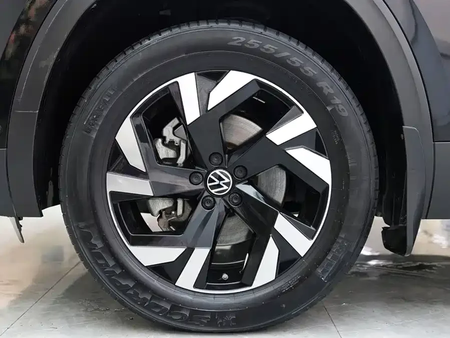 Volkswagen Teramont 2021 Touron 380TSI 4WD Luxury Edition 2022 — миниатюра 2