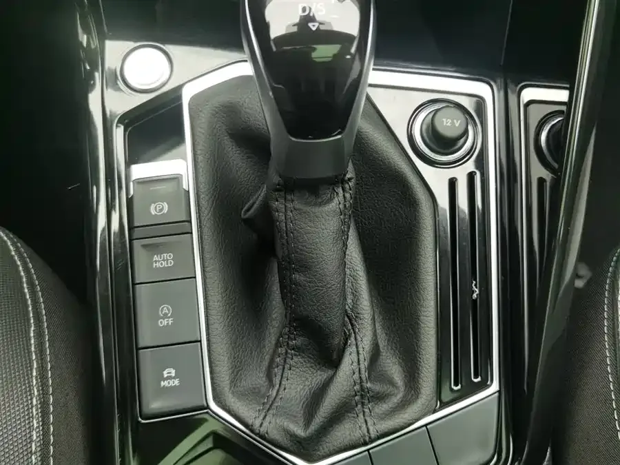Volkswagen Tayron Tanyue 2024 300TSI 2WD Luxury Plus Advanced Edition 2024 — миниатюра 4