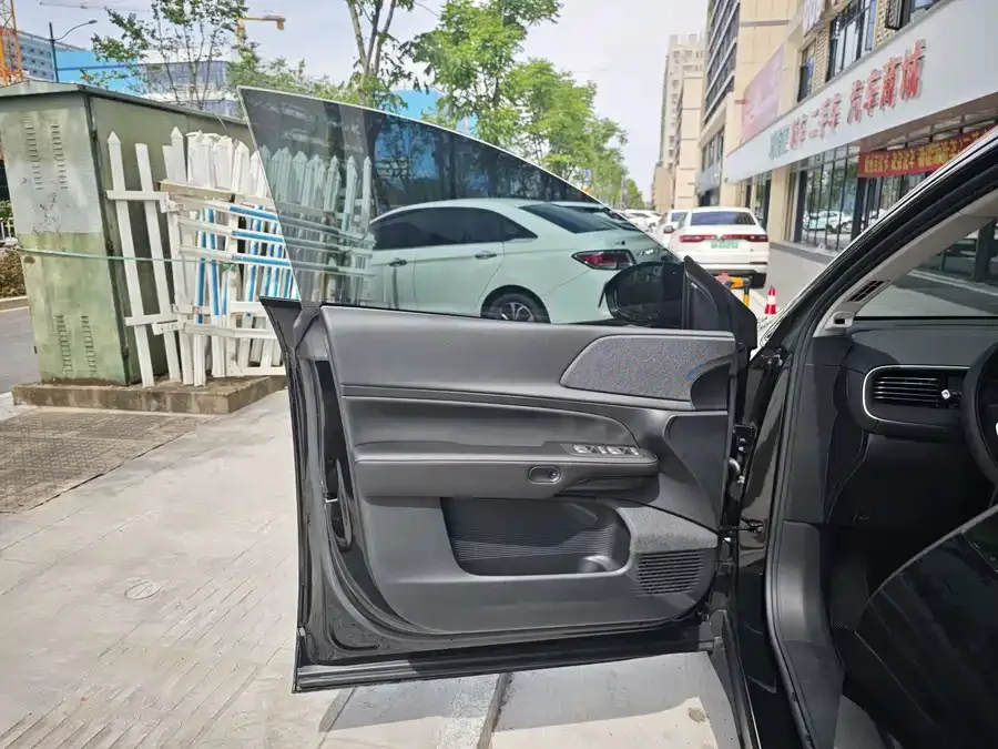 XPeng G6 Xpeng G6 2024 Model 580 Long Range Plus 2024 — миниатюра 4