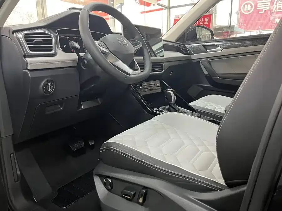 Volkswagen Tayron Tanyue 2025 Public Edition 330TSI 2025 — миниатюра 4