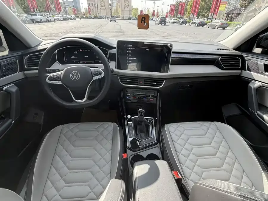 Volkswagen Tayron Tanyue 2024 300TSI 2WD Luxury Plus Advanced Edition 2024 — миниатюра 3