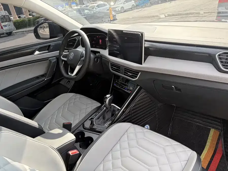 Volkswagen Tayron Tanyue 2024 300TSI 2WD Luxury Plus Advanced Edition 2024 — миниатюра 4