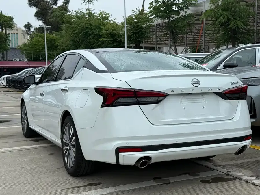 Nissan Altima 2022 Teana 2.0L XL-TLS Enjoy Edition 2023 — миниатюра 5