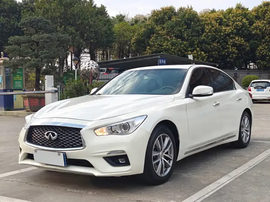 Infiniti Q50L 2022 2.0T Comfort Edition 2023 — фото 1, купить с доставкой в Москву
