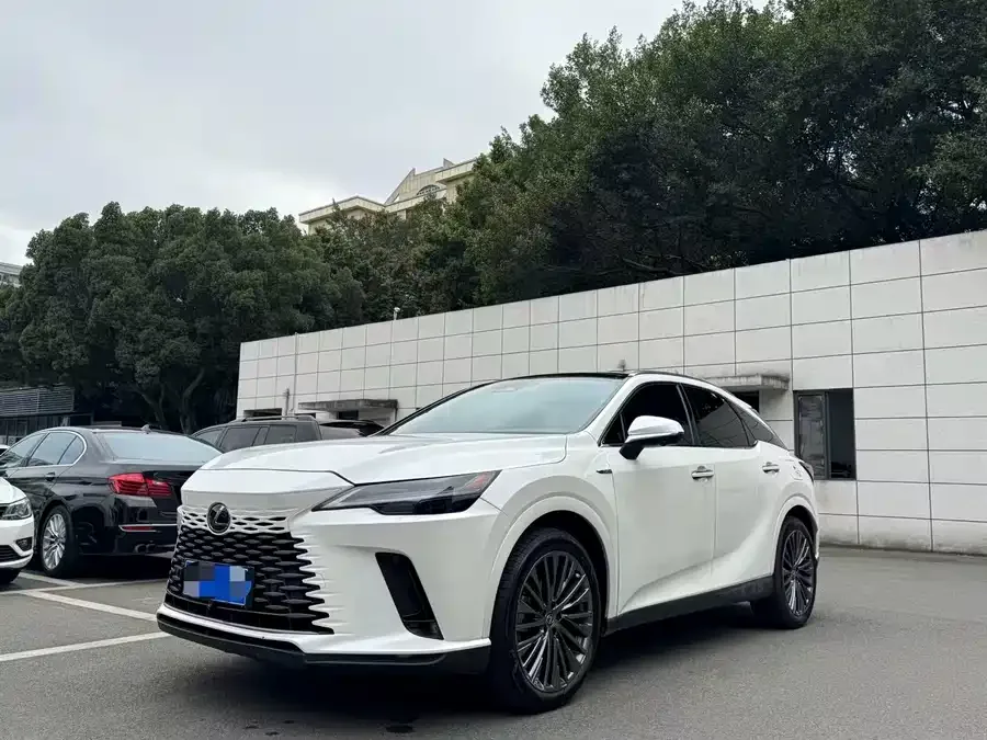 Lexus RX 2023