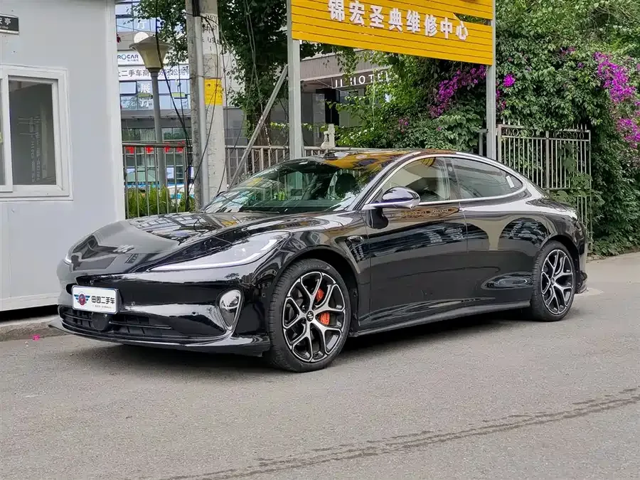 Zhiji L6 2025