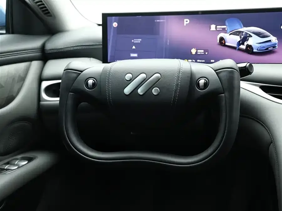 Zhiji L6 Zhiji L6 2024 Max Standard Edition 2025 — миниатюра 5