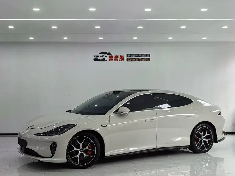 Zhiji L6 2025