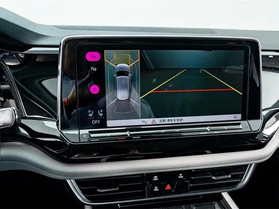 Volkswagen Teramont 2023 Touron 380TSI 4WD Luxury Edition 2024 — миниатюра 3