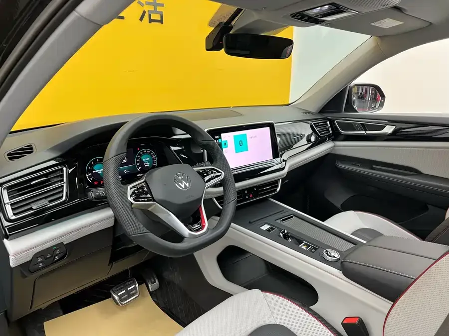 Volkswagen Teramont 2024 Touron Touron X 380TSI 4WD Luxury Edition 2025 — миниатюра 2