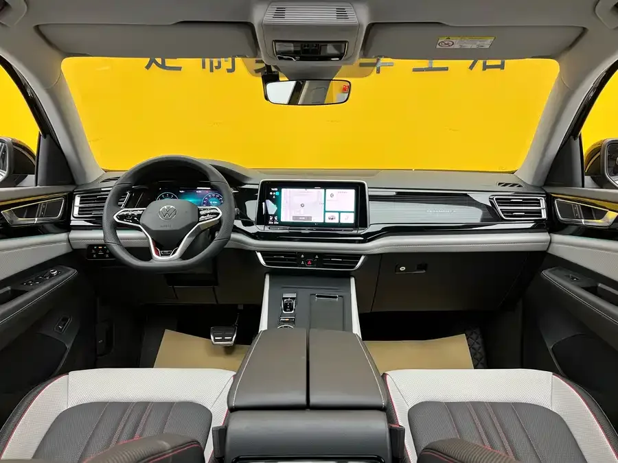 Volkswagen Teramont 2024 Touron Touron X 380TSI 4WD Luxury Edition 2025 — миниатюра 3