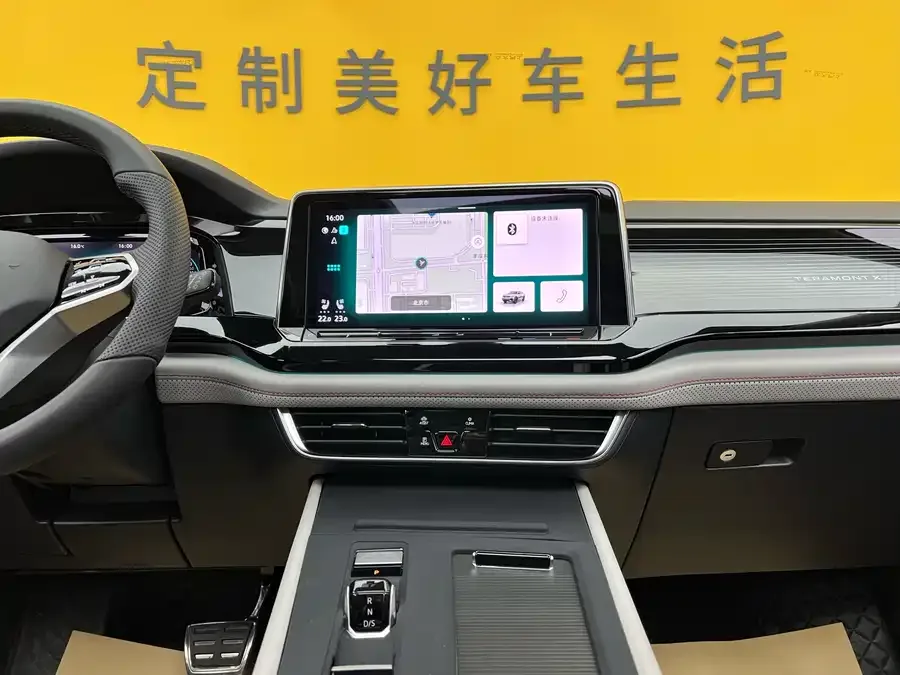 Volkswagen Teramont 2024 Touron Touron X 380TSI 4WD Luxury Edition 2025 — миниатюра 4
