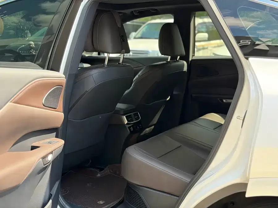 Lexus RX 2023 350h 4WD Pure Edition 2024 — миниатюра 3