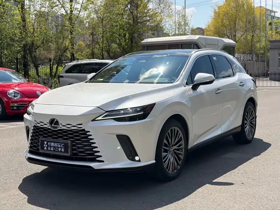 Lexus RX 2024