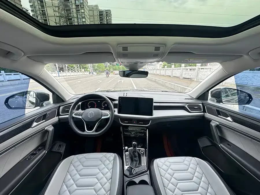 Volkswagen Tayron Tanyue 2023 330TSI 2WD Luxury Plus Advanced Edition 2023 — миниатюра 3