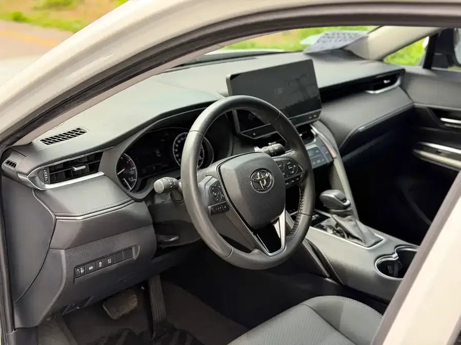 Toyota Lingfang HARRIER Lingfang Harrier 2022 2.0L CVT 2WD Premium Edition 2022 — миниатюра 5